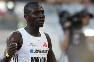 Emmanuel Wanyonyi à la poursuite du record du monde du 800 m ce soir à Lausanne. KEYSTONE/EPA/SEBASTIEN NOGIER